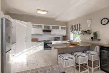 Santorini Perissa 10 - Family only Apartment, Ballito - 4