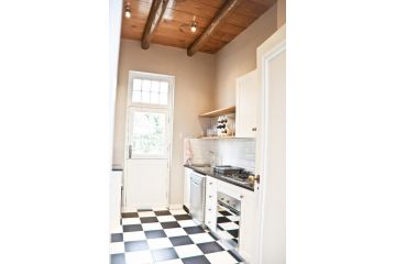 Laborie Jonkershuis Guest house, Paarl - 3