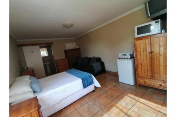 Lagoon Inn Guest house, Langebaan - 2