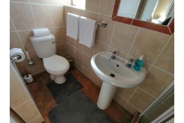 Lagoon Inn Private room #1 Guest house, Langebaan - 3