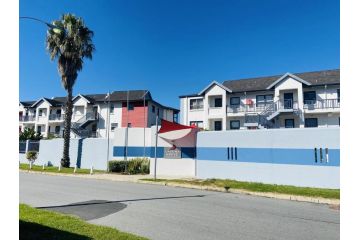 Laguna Grove 50 3 bedroom Apartment, Knysna - 1