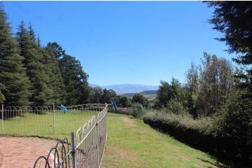 Lairds Lodge Guest house, Underberg - 4