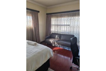 Lalela House Guest house, Johannesburg - 4
