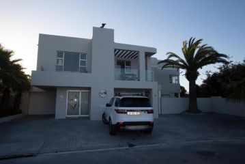 LamaBeach Apartment, Cape Town - 1