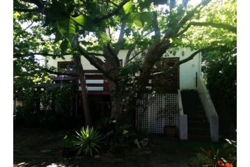 Large Family Holiday Home Guest house, Cape Town - 2