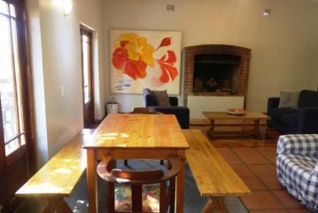 Large Family Holiday Home Guest house, Cape Town - 4