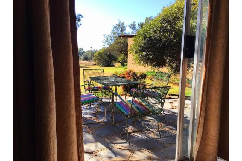 Farm stay at Lavender Cottage on Haldon Estate Apartment, Bloemfontein - imaginea 15