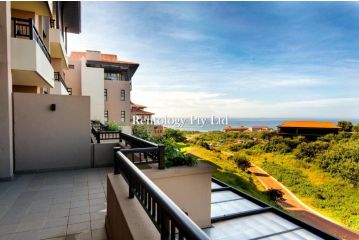 Lavish 1 Bed Zimbali Suites Sea View Apartment, Ballito - 4