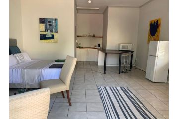 Le Grec Wine Tram Apartment, Franschhoek - 4