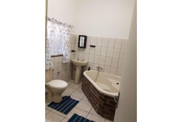 Le Grix Guesthouse Apartment, Nelspruit - 5