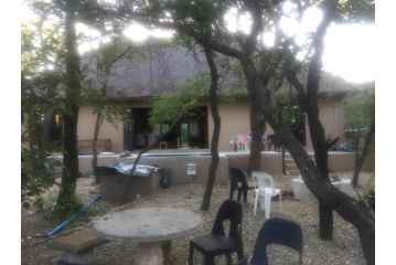 Leadwood Bush Escape Guest house, Marloth Park - 1