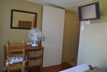 Leago Guesthouse Guest house, Bloemfontein - 3