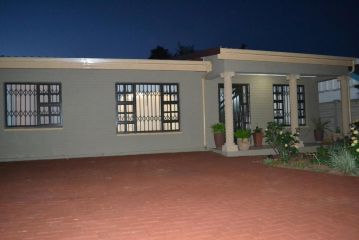 Leago Guesthouse Guest house, Bloemfontein - 1