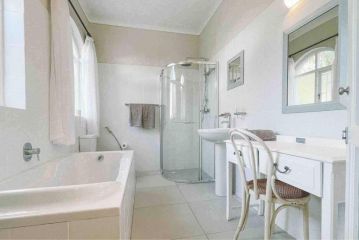 Leisure Isle Studio Apartment, Knysna - 3