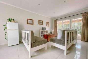 Leisure Isle Studio Apartment, Knysna - 4