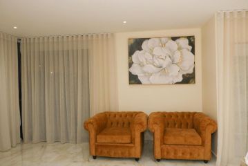 PoshHoneyBee Villa, Roodepoort - 1