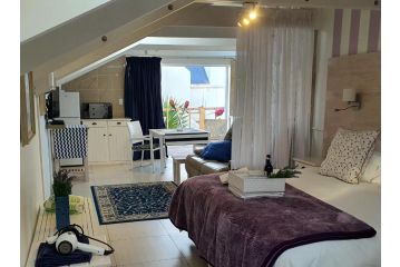 LekkeBly Boutique Loft Apartment, Paternoster - 5