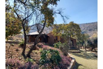 Leopard Cove Chalets Apartment, Bela-Bela - 2