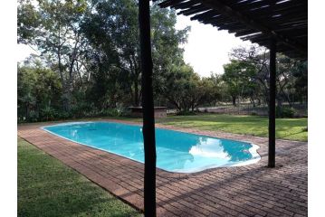 Leopard Cove Chalets Apartment, Bela-Bela - 3