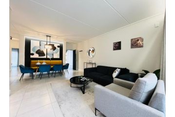 Lethabo Luxury Suite Apartment, Midrand - 3