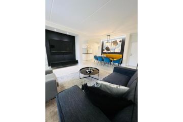 Lethabo Luxury Suite Apartment, Midrand - 5