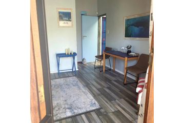 Lighthouse Cottage stone's throw from the beach Apartment, Langebaan - 5