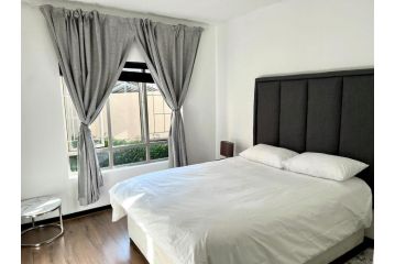 Lillyâ€™s loft Apartment, Sandton - 4