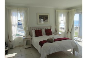 Point Village Accommodation - Linda Apartment, Mossel Bay - 5