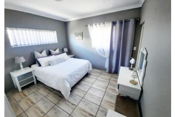 Bel-Posto, Langebaan Chalet, Langebaan - 5