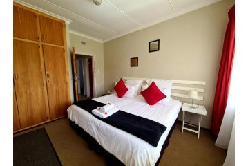 Lion Lodge Hotel, Bloemfontein - 3