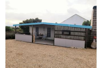 Little Camelot Chalet, Langebaan - 3