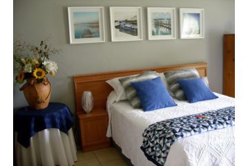 Little Umhlanga. Sunflower suite. Bed and breakfast, Pretoria - 4