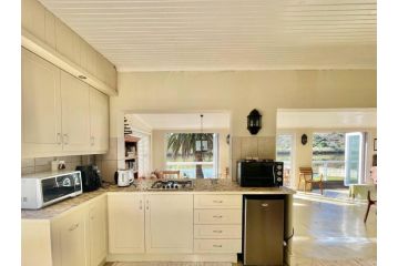Living The Breede - Birdsong Cottage Guest house, Malgas - 1
