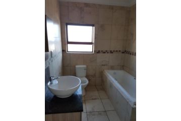 LivingAtLarge Hotel, Langebaan - 5