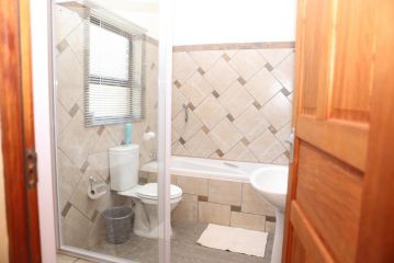 Lodge Huge Dassie Apartment, Bela-Bela - 3