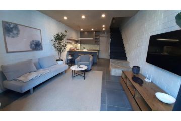 Loft -19 Umhlanga Arch New York style lofts ApartHotel, Durban - 2