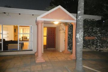 Lofty urban Guest house, Pretoria - 5