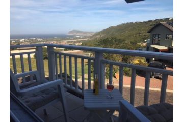 Lofty View of Plett with Holiday Feel and FabViews Apartment, Plettenberg Bay - 4