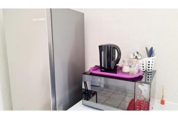 Lorna Live One Bedroom Unit 3 Apartment, Johannesburg - 4