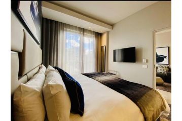 Lovely 1-bedroom rental unit with pool Apartment, Johannesburg - 5