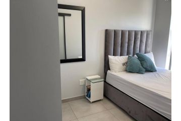 Lovely 2 Bedroom Apartment- Blouberg Sandowns Apartment, Cape Town - 5