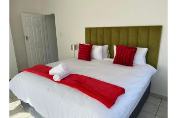 Safi Spacious 2 bedroom Apartment 2 Apartment, East London - 2