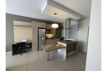 Lovely 2 Bedroom Rental Unit Available Immediately Apartment, Johannesburg - 1