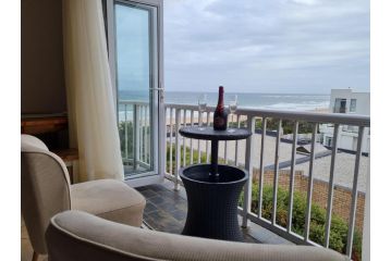 Lovely 2 bedrooms, 2 bathrooms Flat with sea view. Apartment, Jeffreys Bay - 2