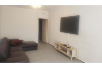 Lovely and Big 3 Bedroom unit in Randburg Apartment, Johannesburg - 5
