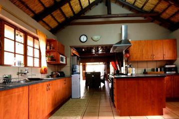 Lovely holiday home bordering Kruger National Park Guest house, Marloth Park - 5