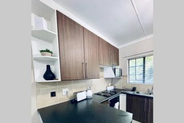 Lovely PTA 2-Bed Townhouse with BOMA(security Est) Apartment, Pretoria - 1