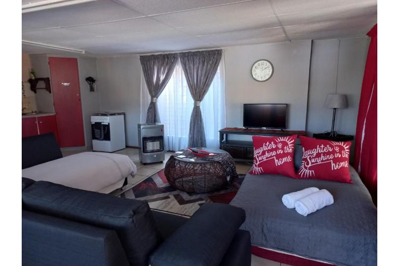 Our Place - Family - 5 bed unit Apartment, Bloemfontein - imaginea 1