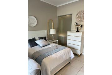 Lovely Studio Apartment ,6 Menlyn Maine Residences ground floor, kids friendly Apartment, Pretoria - 3