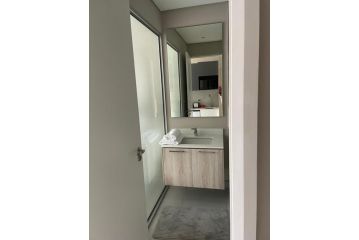 Lovely Studio Apartment ,6 Menlyn Maine Residences ground floor, kids friendly Apartment, Pretoria - 4